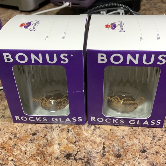 4 bnib crown royal glass collectibles - Picture 3 of 4